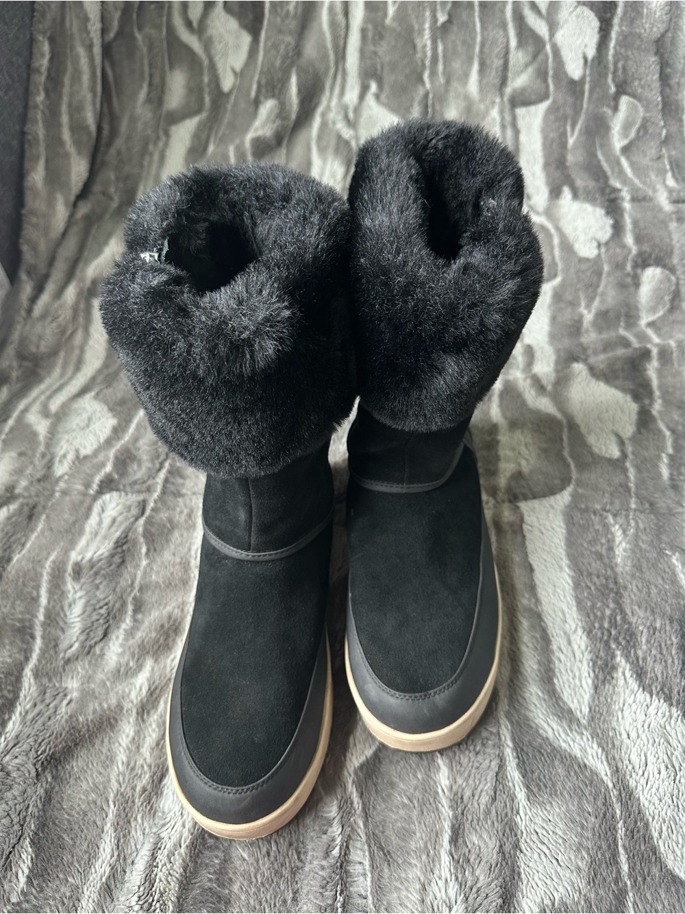 Koolaburra Black Suede Faux-Fur Cuff Winter Pull-On Boots